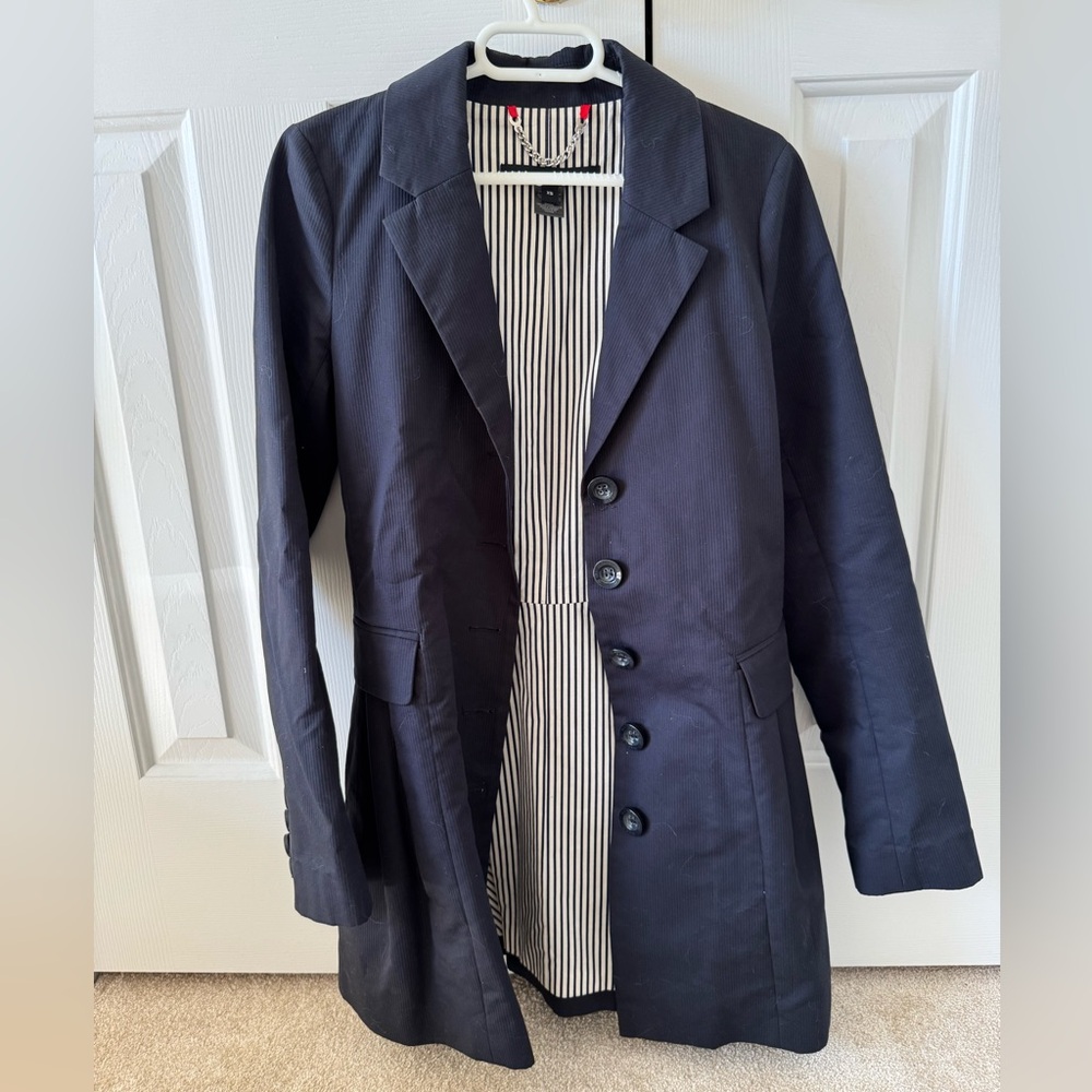 Navy Marc by Marc Jacobs lightweight coat #officechic